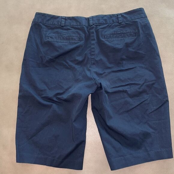 Michael Kors Bermuda Shorts Size 6 - Picture 5 of 11